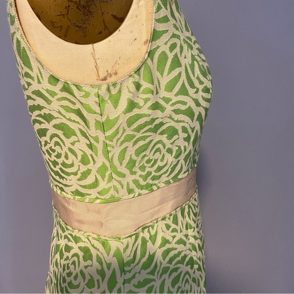 NWT Maggy London Green & Cream Floral Dress | Size 6 - Picture 4 of 11